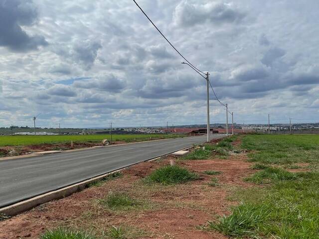 #1735 - Terreno em condomínio para Venda em Paulínia - SP